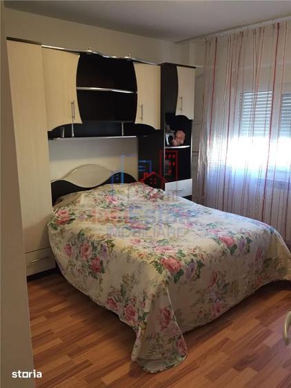 Apartament cu 2 camere decomandat, mobilat în Nicolina