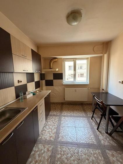 Apartament cu 2 camere semidecomandat în Moșilor