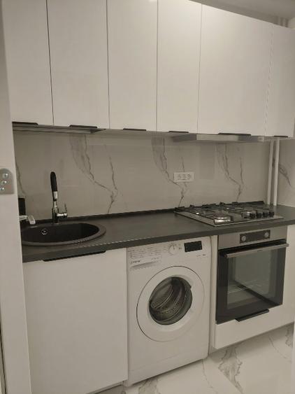 Garsoniera de inchiriat  3 min metrou Parc Drumul Taberei  - 1