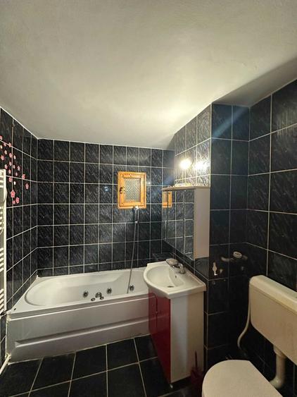 Apartament cu 3 camere decomandat în Unirii Sud