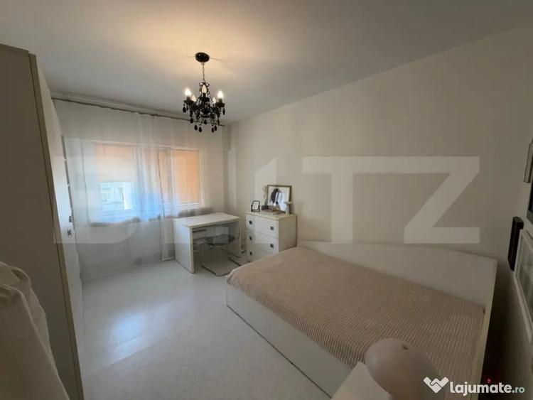 Apartament cu 4 camere decomandat în Ultracentral
