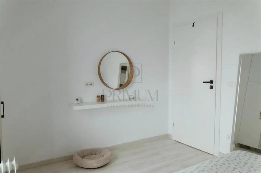 Apartament cu 3 camere decomandat, mobilat în Dumbrăvița