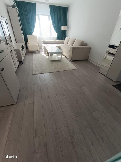 Apartament cu 3 camere decomandat în Petros