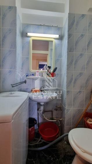 Apartament cu 3 camere decomandat, mobilat în Dacia