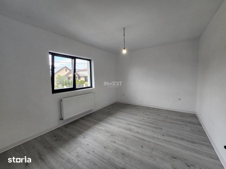 Casă cu 4 camere cu Teren 325 Mp în Valea Adâncă