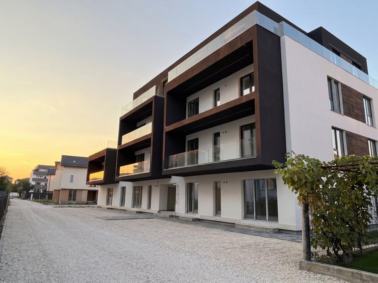Apartament cu 4 camere decomandat în Theodor Pallady
