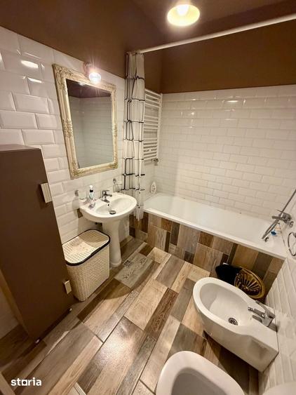 Apartament cu 2 camere semidecomandat în Subcetate