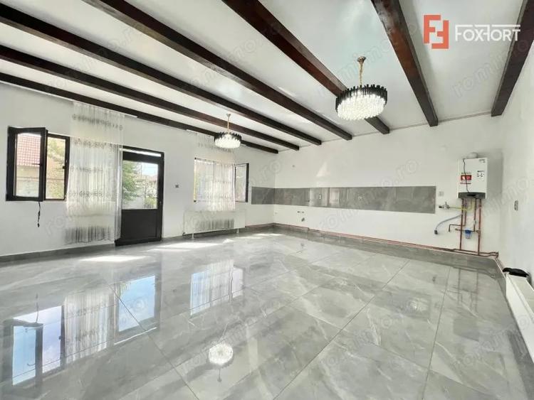 Casă cu 3 camere cu Teren 486 Mp în Ghiroda