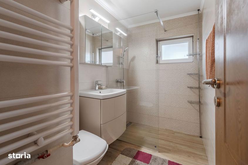 Apartament cu 3 camere în Iosia