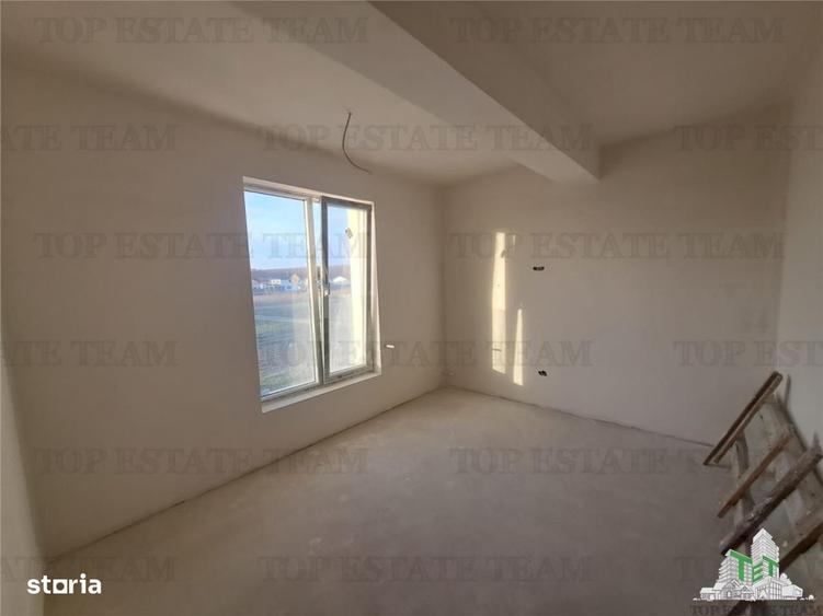 Casă cu 4 camere cu Teren 90 Mp în Central