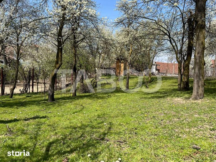 Teren de 789 mp, în Poplaca