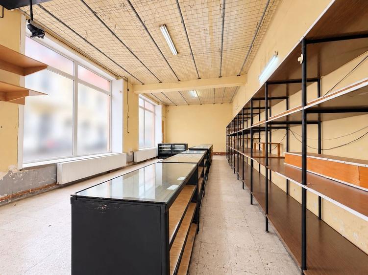 Spațiu comercial, de 278 mp, în Ultracentral
