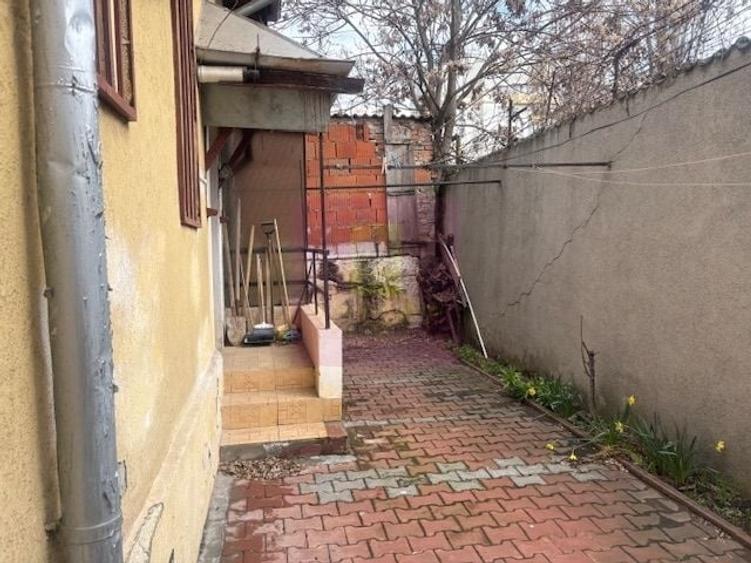 Casă cu 3 camere cu Teren 105 Mp în Floreasca
