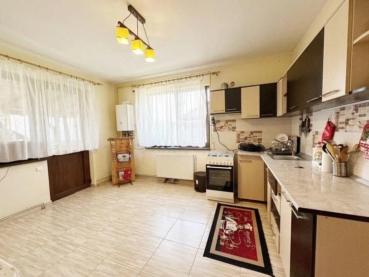 Casă cu 3 camere cu Teren 500 Mp în Moșoaia