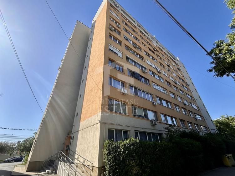 Apartament cu 3 camere decomandat în Elisabetin