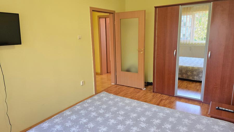 Apartament cu 21 camere decomandat în Bălcescu