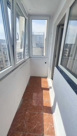 Apartament cu 2 camere semidecomandat în Militari