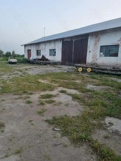 Spațiu comercial, de 500 mp, în Central