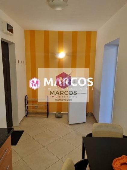 Apartament cu 2 camere semidecomandat, mobilat în Micro I