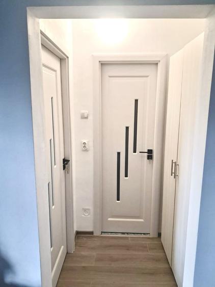 Apartament cu 2 camere semidecomandat în Berceni