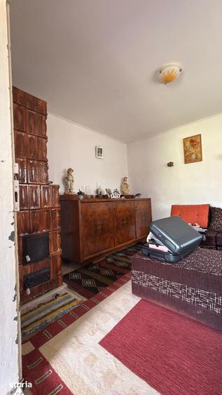 Casă cu 3 camere cu Teren 2100 Mp în Dor Mărunt