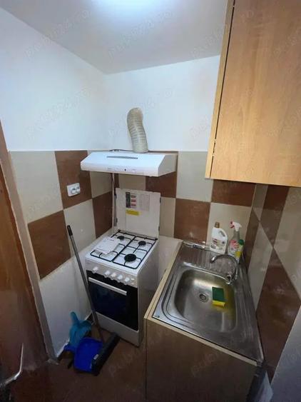 Garsonieră decomandată în Complex Studențesc