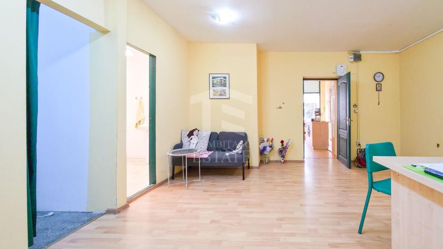 Spațiu comercial, de 61 mp, în Mărgeanului