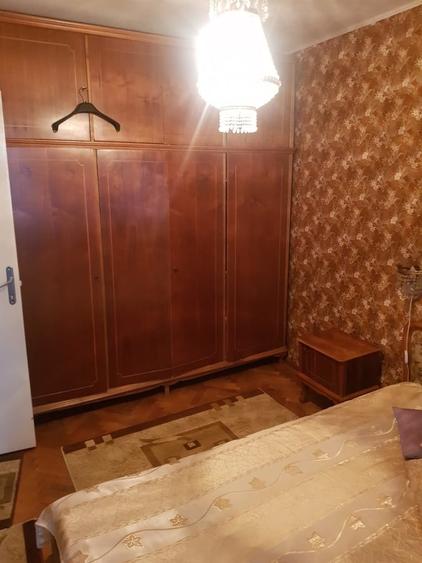 Apartament cu 2 camere semidecomandat în Bucur Obor