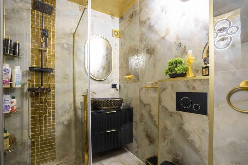 Apartament cu 3 camere semidecomandat în Rogerius