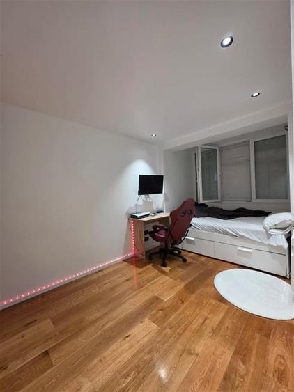 Apartament cu 3 camere semidecomandat în Ultracentral