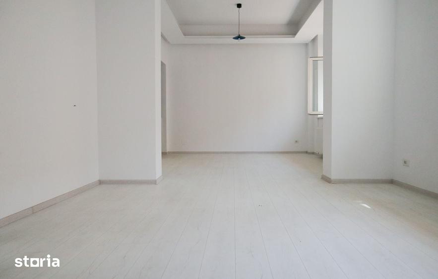 Apartament cu 3 camere în Universitate