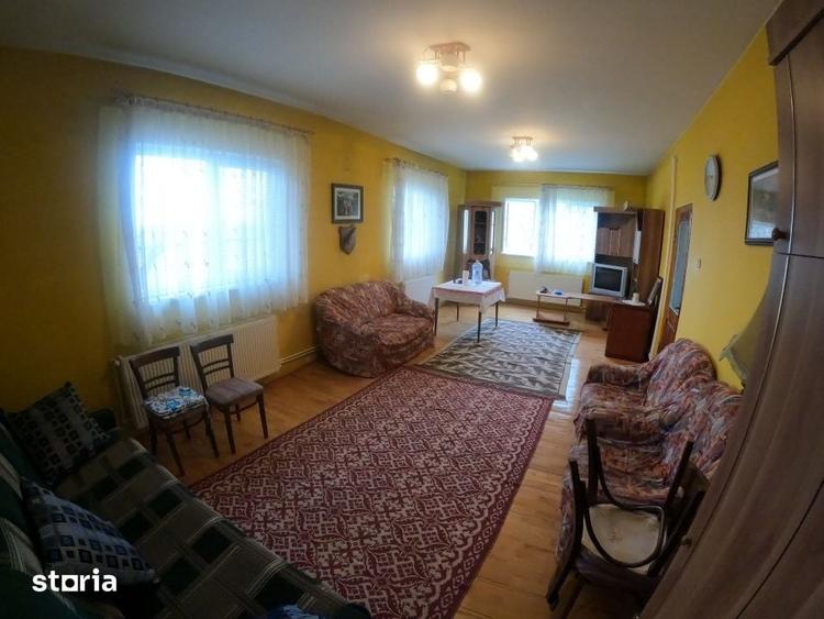 Casă cu 6 camere cu Teren 1650 Mp în Daia