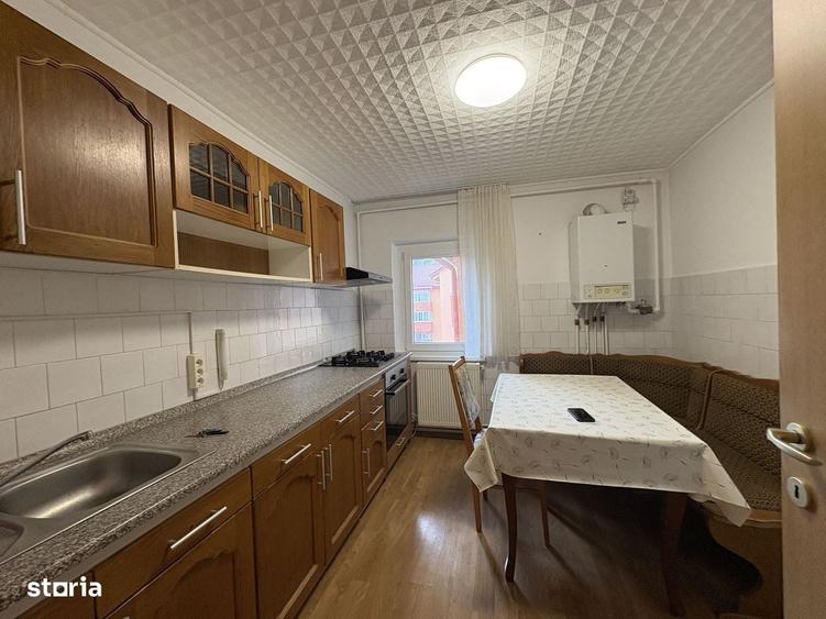 Apartament cu trei camere cartier Racadau - 3