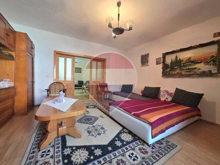 Casa cu priveli?te frumoasa ?i curte proprie-strada Anton Pann Medias - 16