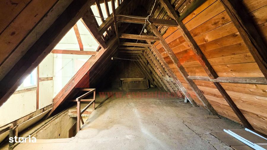 Casă cu 3 camere cu Teren 100 Mp în Cristian