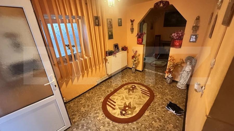 Casă cu Teren 200 Mp în Central