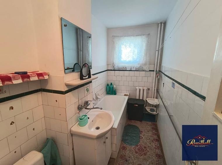 Apartament cu 2 camere decomandat în Central
