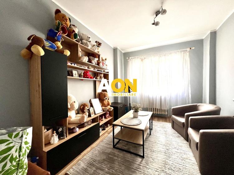 Apartament cu 4 camere decomandat, mobilat în Cetate
