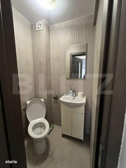 Apartament cu 3 camere decomandat în Uricani