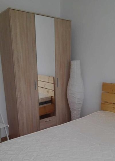 Apartament cu 2 camere decomandat în Drumul Taberei