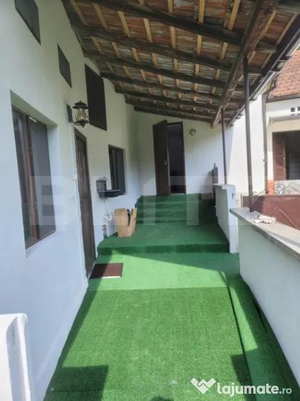 Casă cu 5 camere cu Teren 48000 Mp în Glodghilești