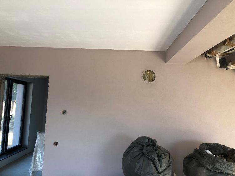 Casă individuală cu 4 camere cu Teren 4150 Mp în Cheile Râșnoavei