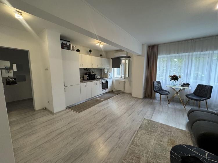 Apartament cu 2 camere în Republicii