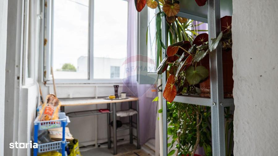 Apartament cu 3 camere decomandat în Rahova
