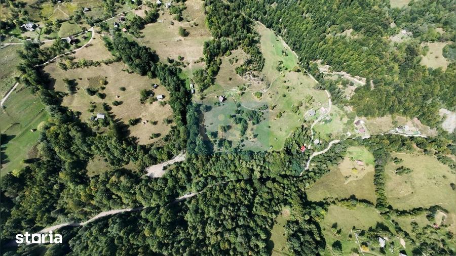Teren de 10479 mp, în Băișoara