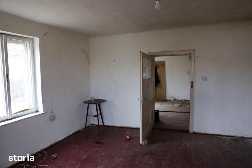 Casă cu Teren 792 Mp în Bazna