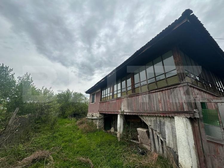 Casă individuală cu 3 camere cu Canalizare în Sud-Est