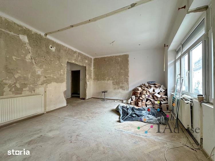 Apartament cu 4 camere în Centrul Istoric