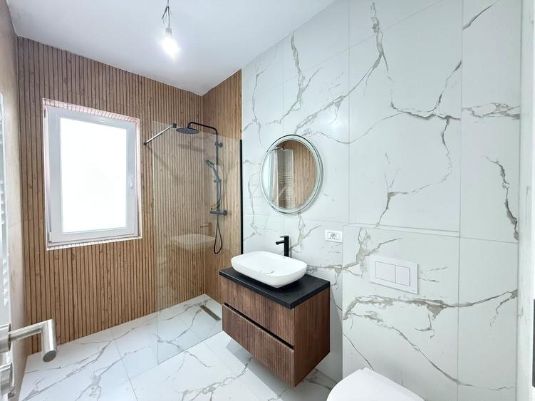 Apartament cu 2 camere decomandat în Girocului