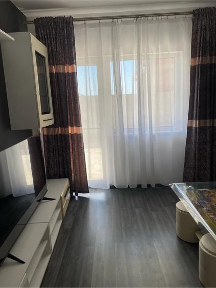Apartament cu 2 camere decomandat în Giarmata